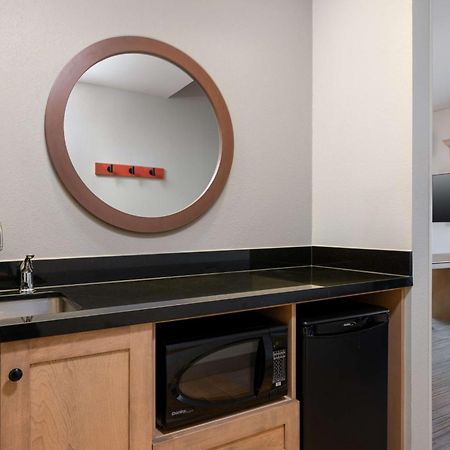 Hampton Inn & Suites Dodge City Boot Hill Casino Exteriör bild