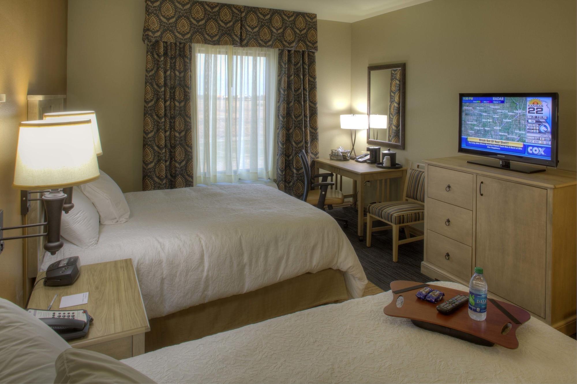 Hampton Inn & Suites Dodge City Boot Hill Casino Exteriör bild