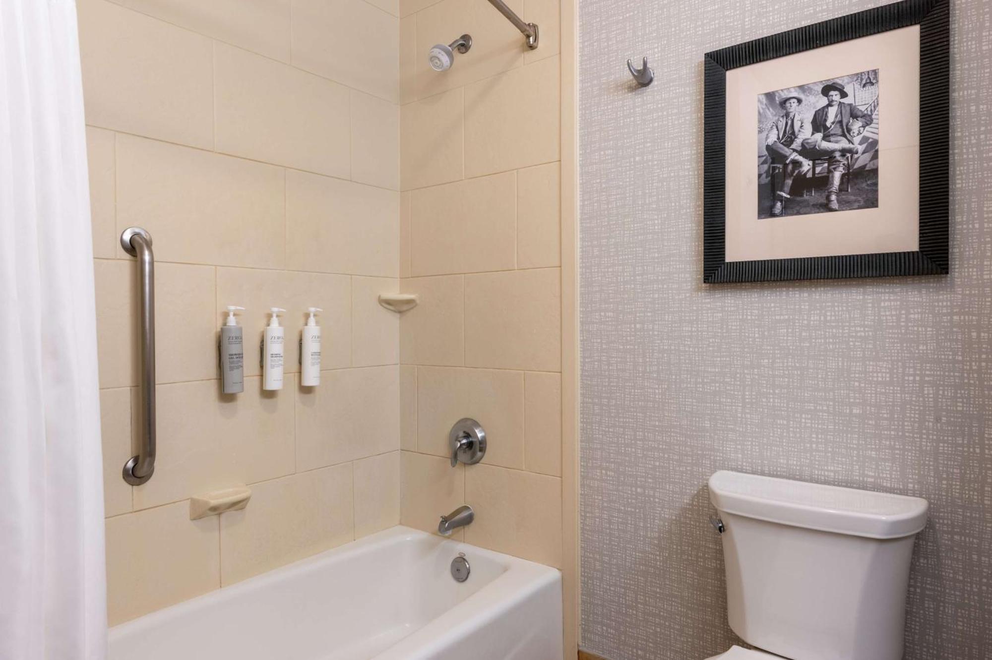 Hampton Inn & Suites Dodge City Boot Hill Casino Exteriör bild
