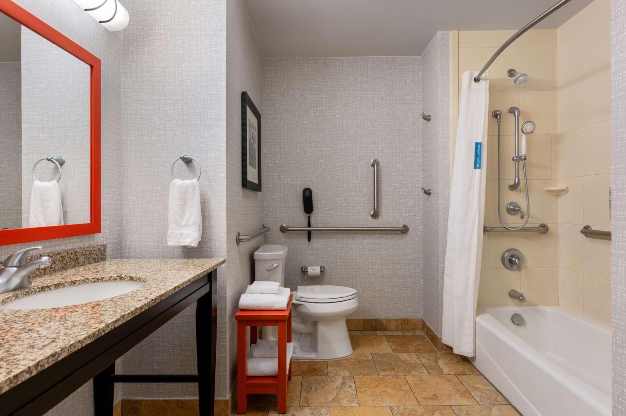 Hampton Inn & Suites Dodge City Boot Hill Casino Exteriör bild